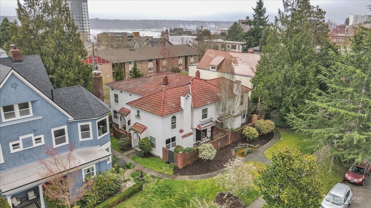 411 N Yakima Avenue , Tacoma, WA 98403