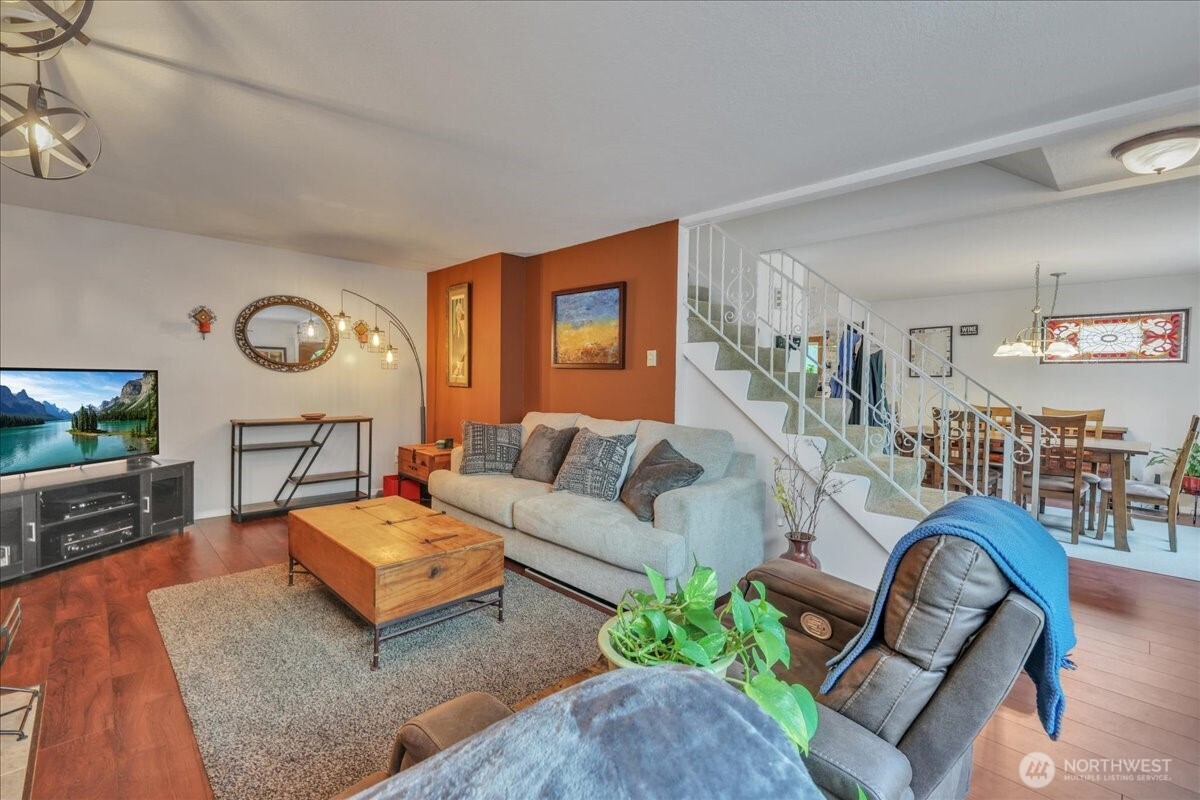 411 N Yakima Avenue , Tacoma, WA 98403