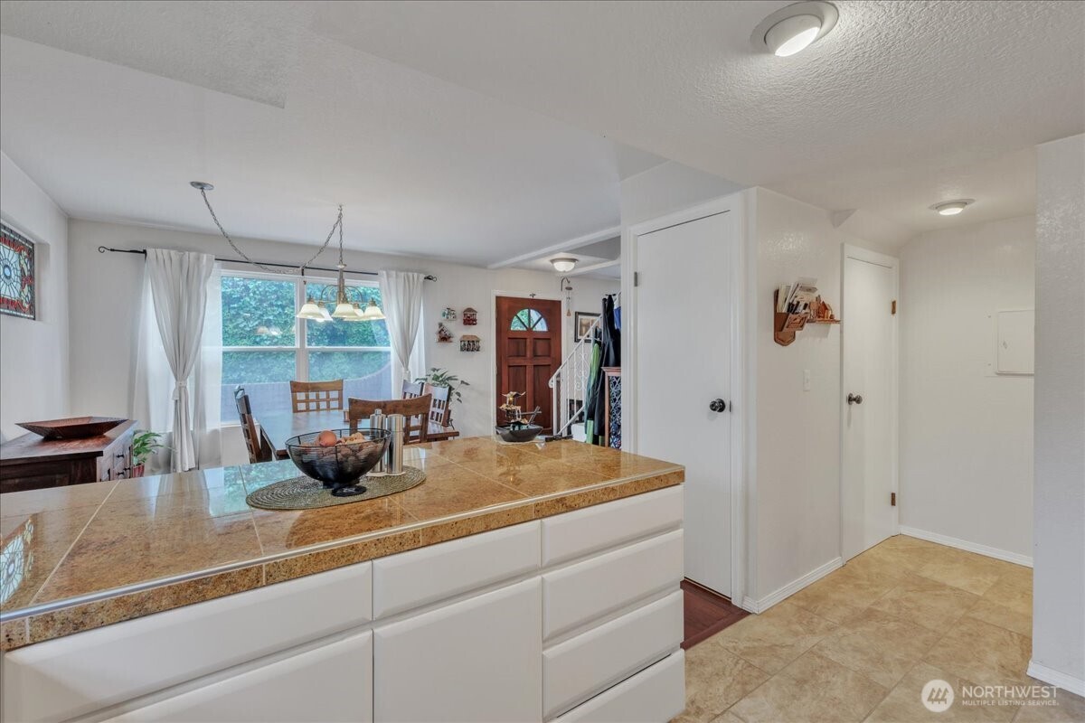 411 N Yakima Avenue , Tacoma, WA 98403