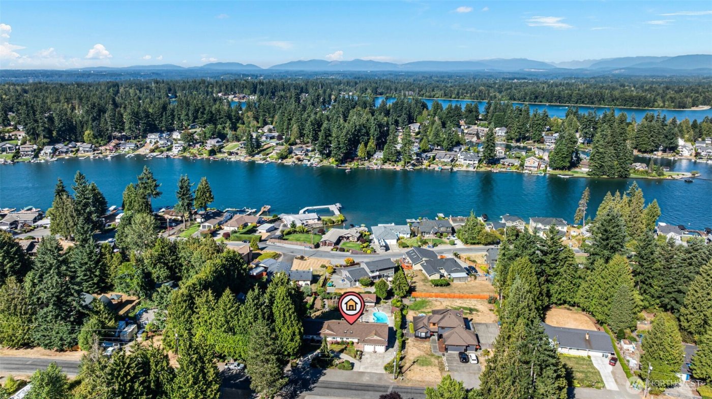 18107 25th Street Ct E, Lake Tapps, WA 98391