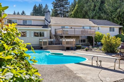 18107 25th Street Ct E, Lake Tapps, WA 98391