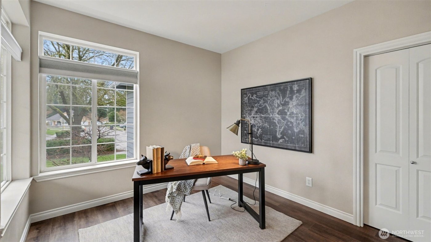 1909 Highpoint Street , Enumclaw, WA 98022