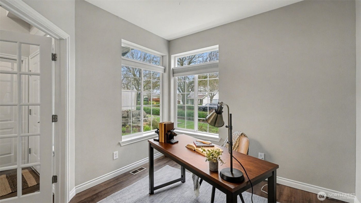 1909 Highpoint Street , Enumclaw, WA 98022