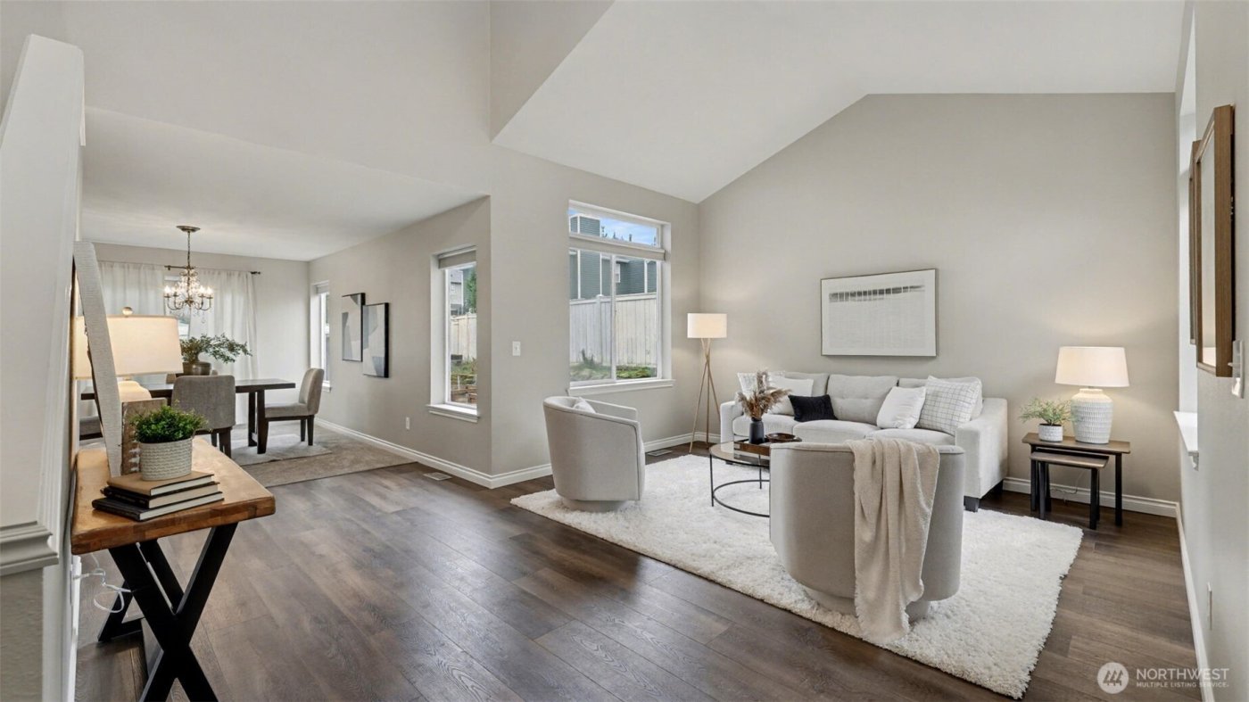 1909 Highpoint Street , Enumclaw, WA 98022