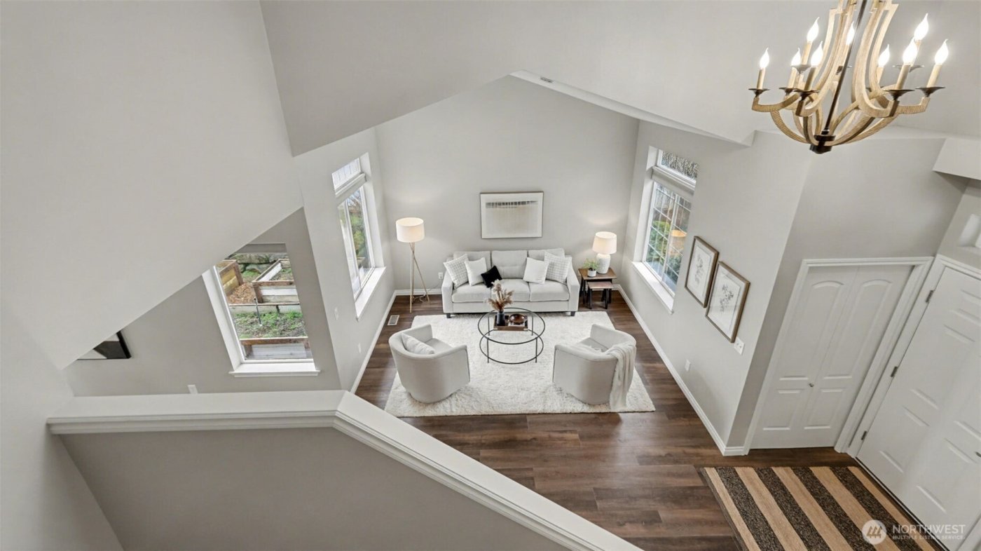 1909 Highpoint Street , Enumclaw, WA 98022