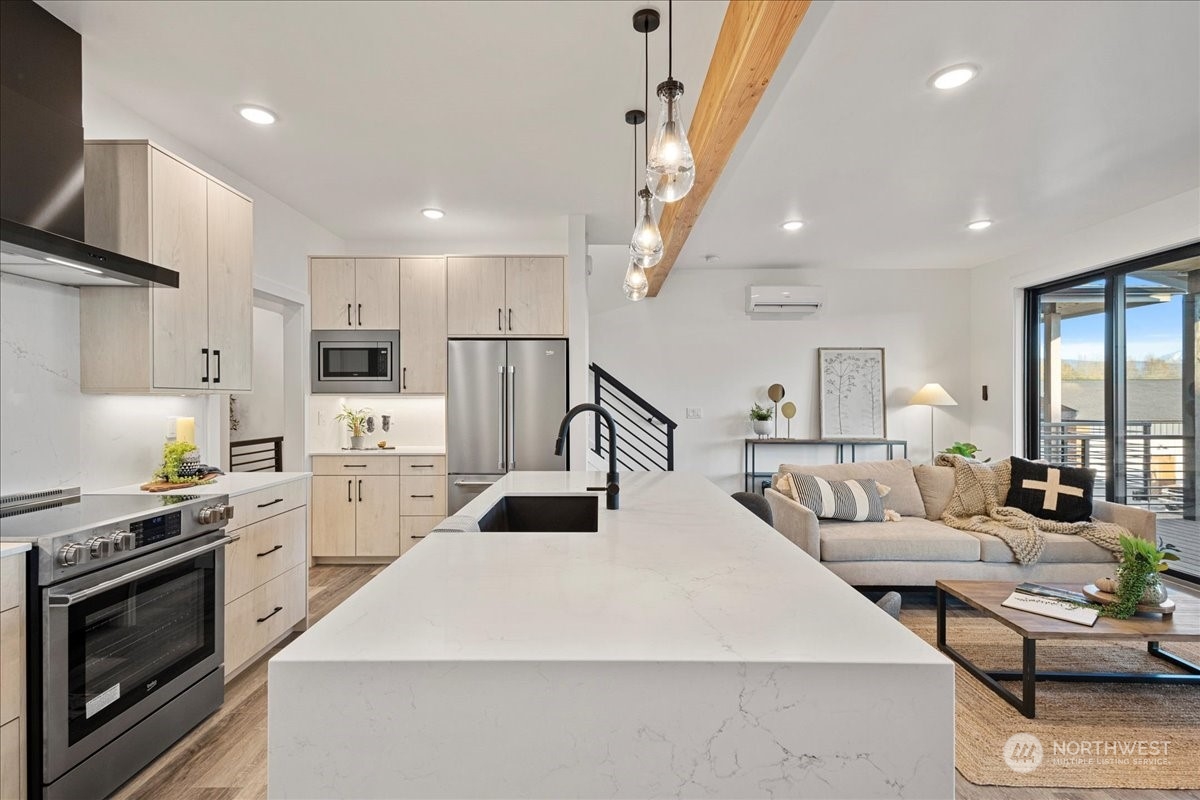 104 Riverwalk Drive , Lynden, WA 98264