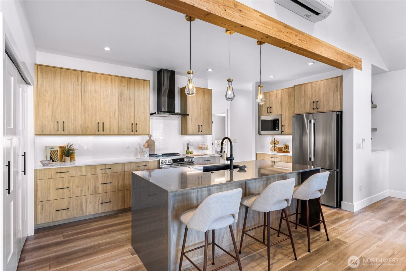 220 Skipping Stone Loop , Lynden, WA 98264