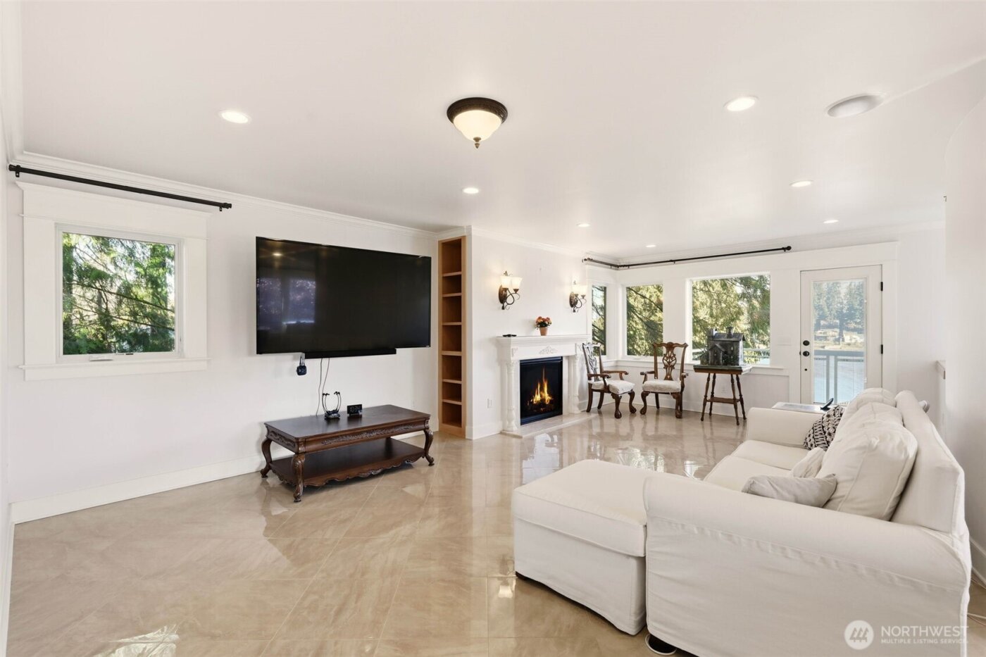 3821 Shelby Road , Lynnwood, WA 98087