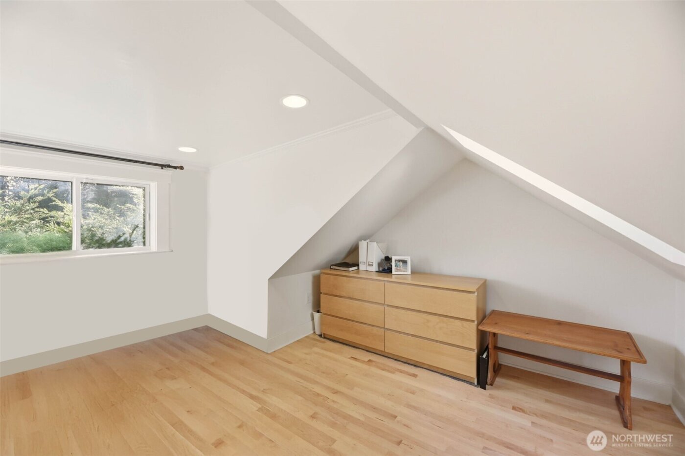 3821 Shelby Road , Lynnwood, WA 98087