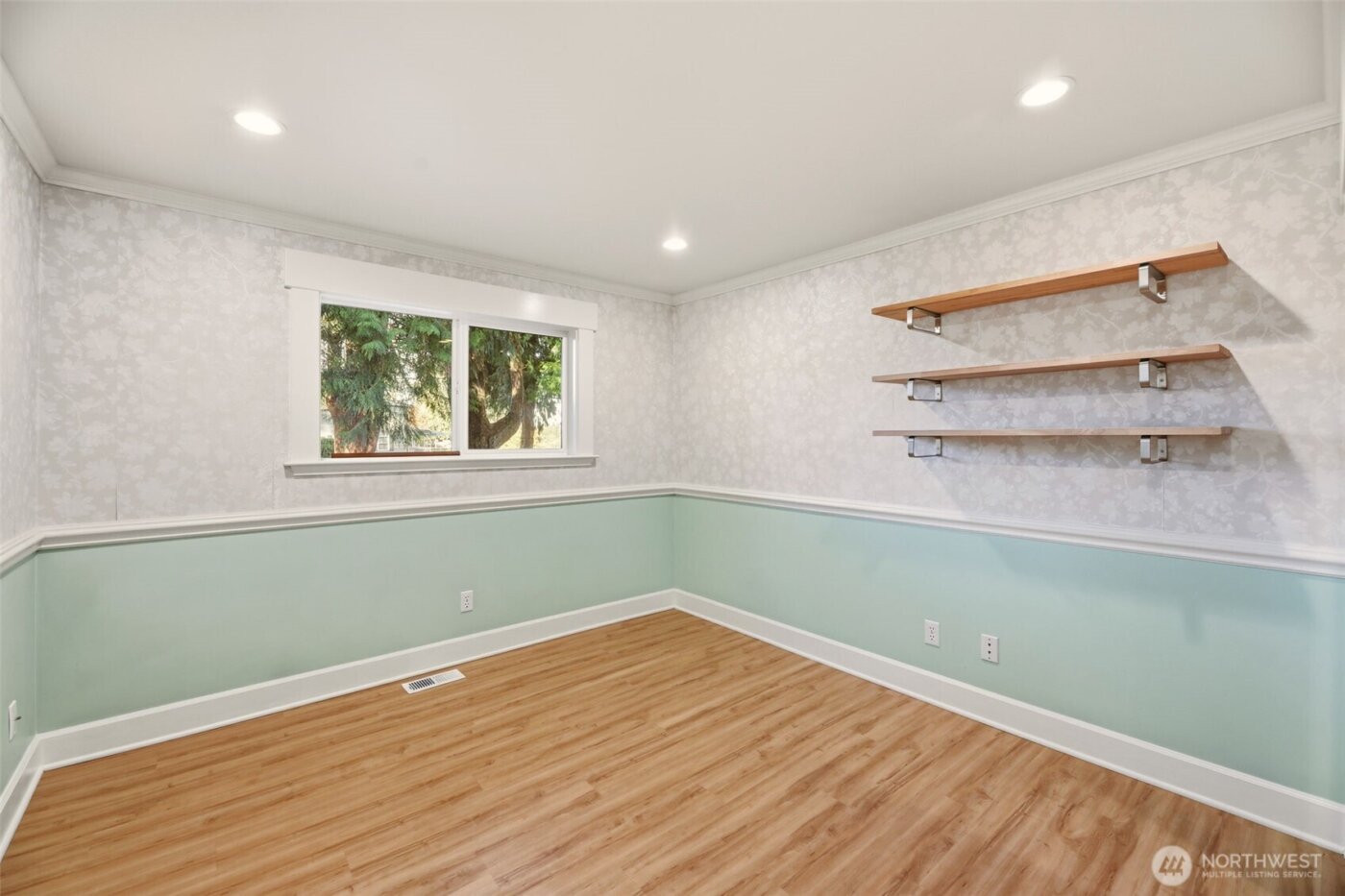 3821 Shelby Road , Lynnwood, WA 98087