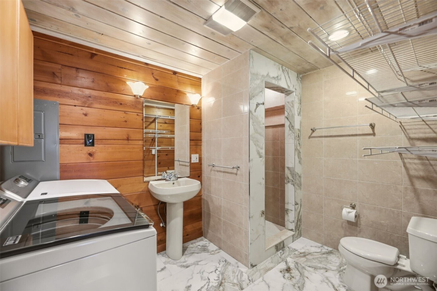 3821 Shelby Road , Lynnwood, WA 98087