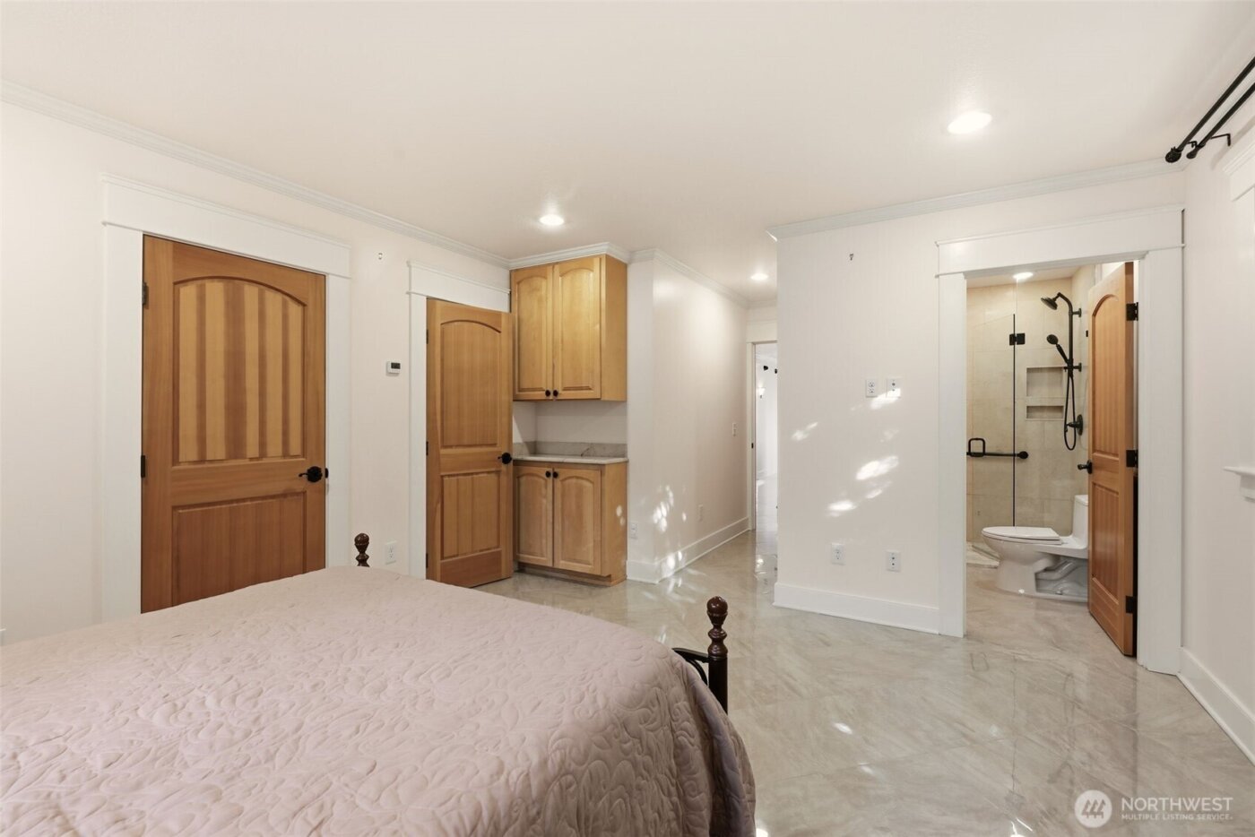 3821 Shelby Road , Lynnwood, WA 98087