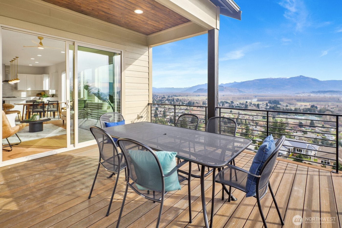 1030 Tinas Coma Drive , Burlington, WA 98233