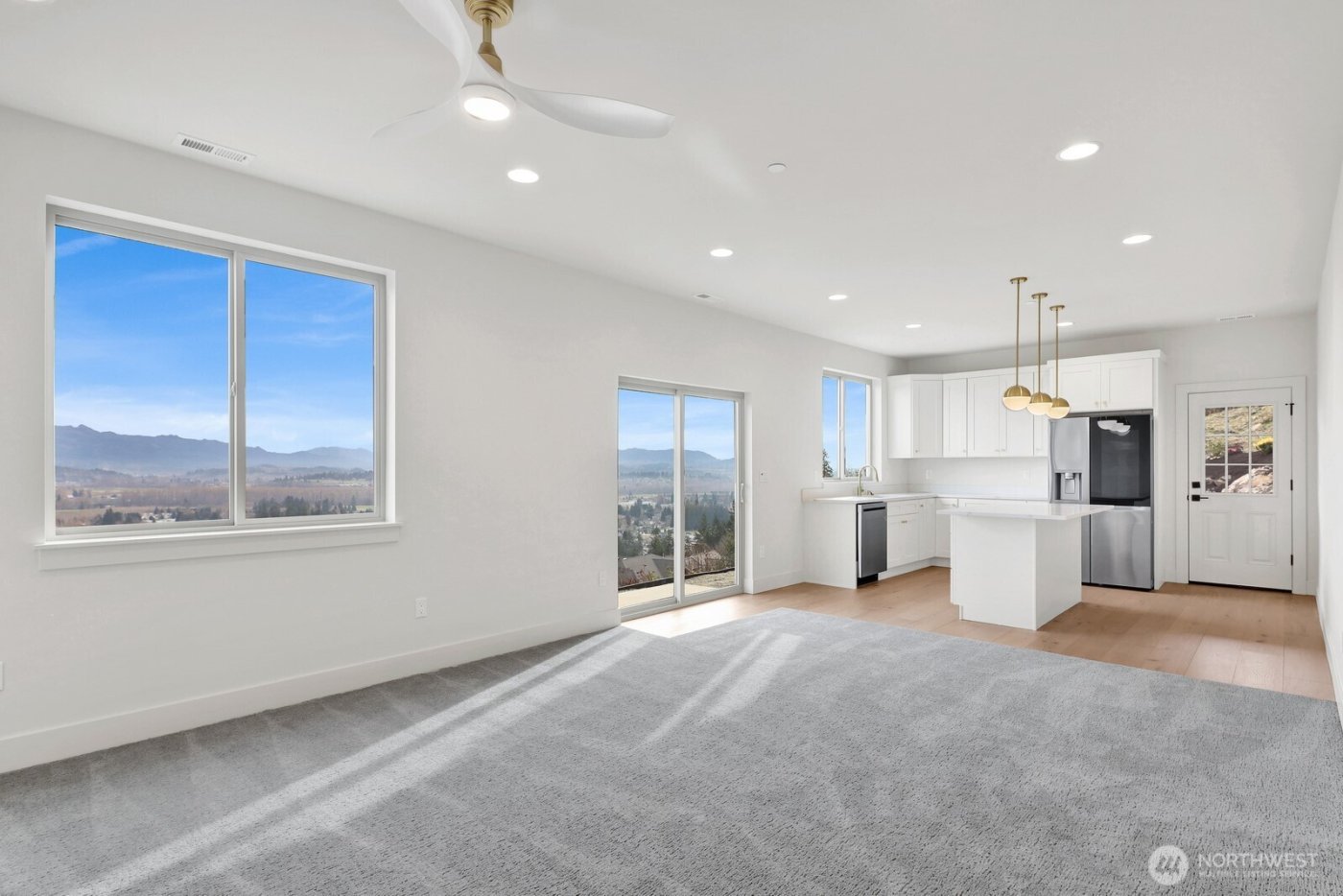 1030 Tinas Coma Drive , Burlington, WA 98233