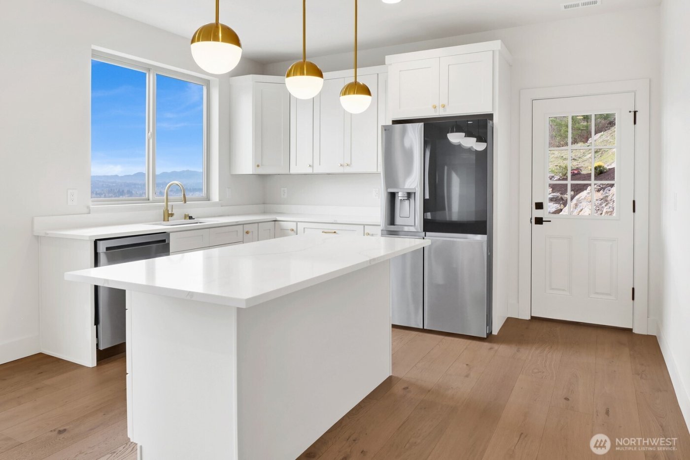 1030 Tinas Coma Drive , Burlington, WA 98233