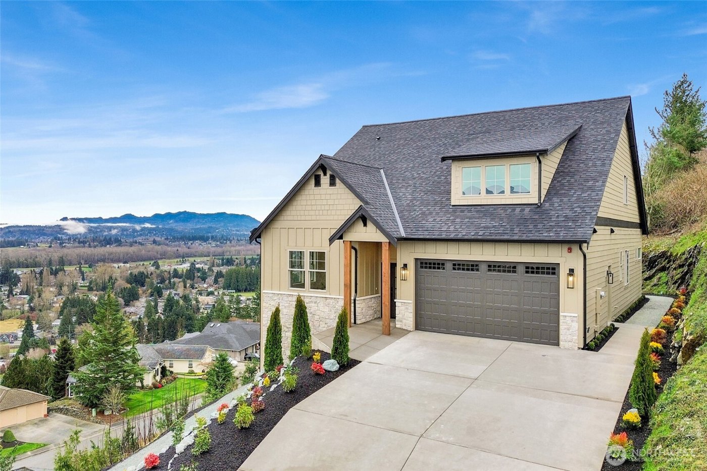 1030 Tinas Coma Drive , Burlington, WA 98233