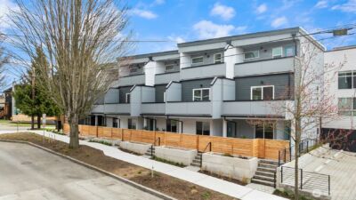 105 NW 39th Street #D, Seattle, WA 98107