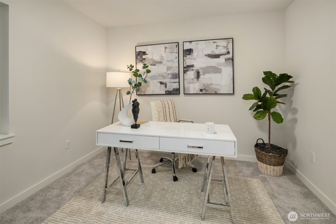 105 NW 39th Street #D, Seattle, WA 98107