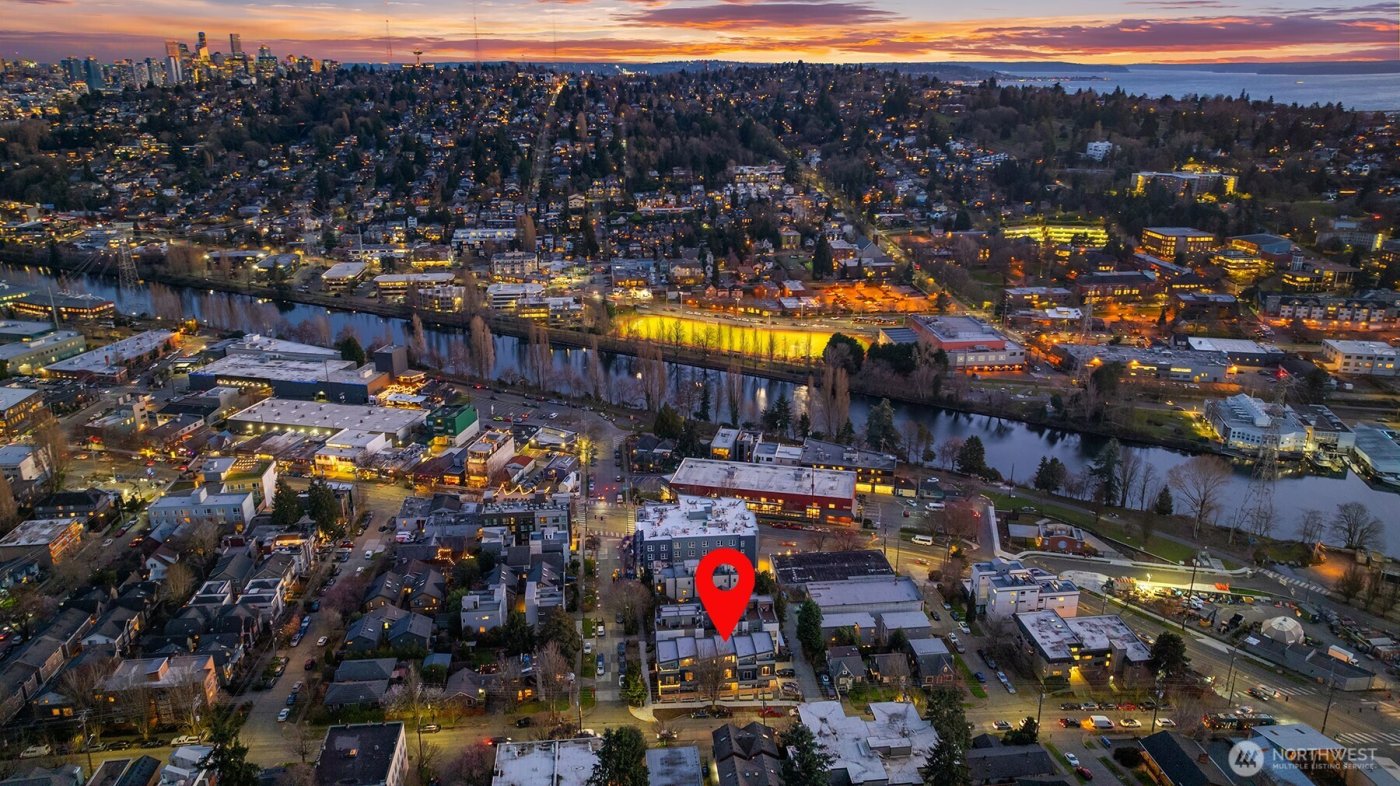 105 NW 39th Street #D, Seattle, WA 98107