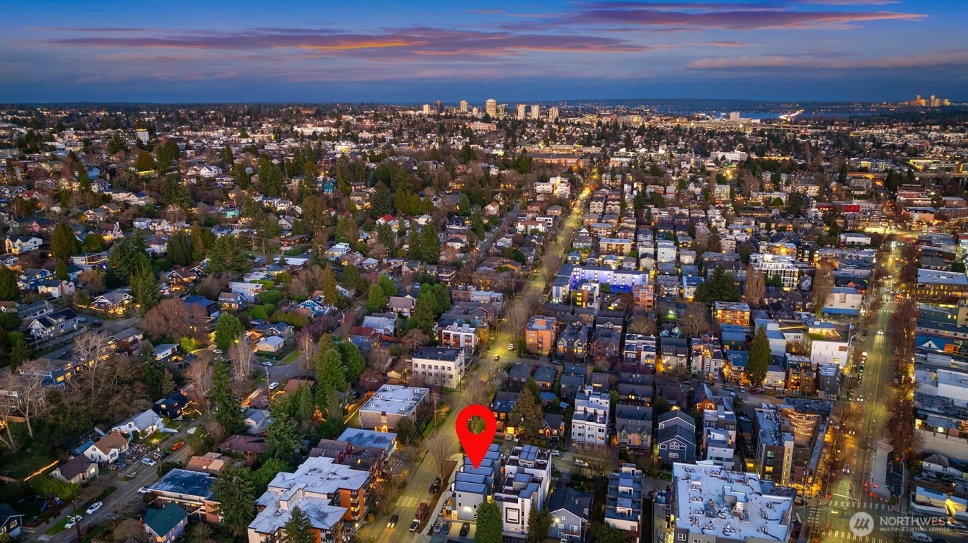 105 NW 39th Street #D, Seattle, WA 98107