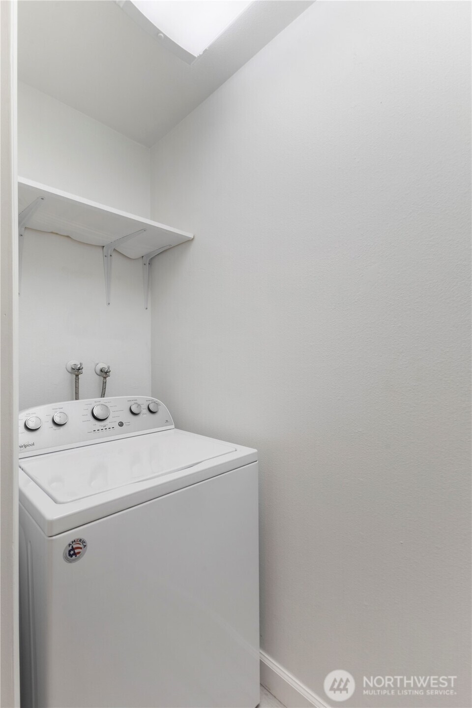 21925 7th Avenue S #101, Des Moines, WA 98198