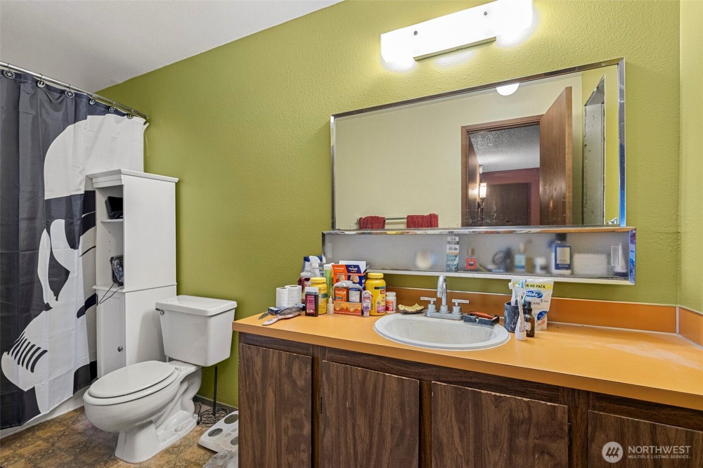 800 SW Harrier Circle #4, Oak Harbor, WA 98277