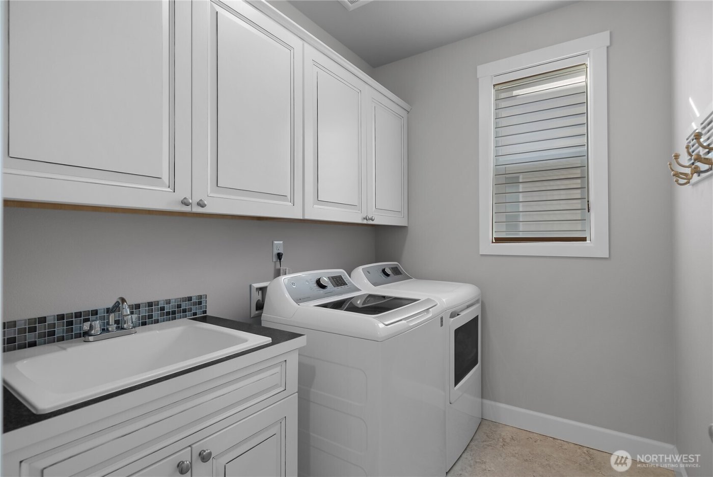 9344 Cedarbough Court NE, Lacey, WA 98516