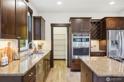 9002 185th Place SE, Snohomish, WA 98296 - Photo 16