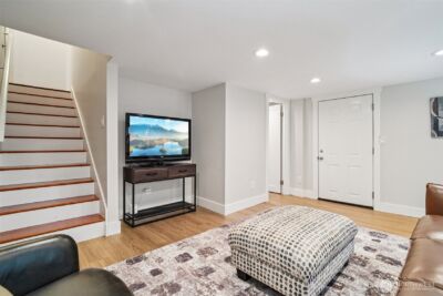 3216 24th Avenue W, Seattle, WA 98199 - Photo 12