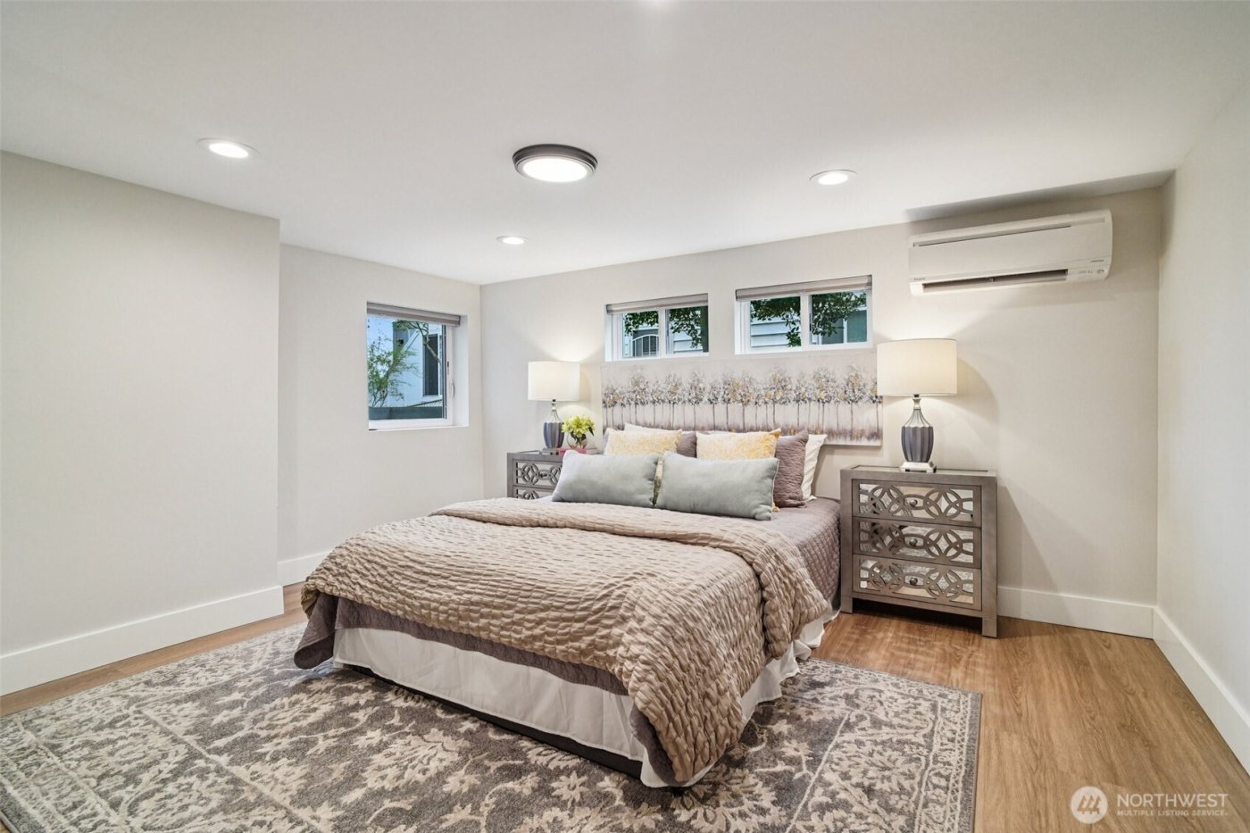 3216 24th Avenue W, Seattle, WA 98199