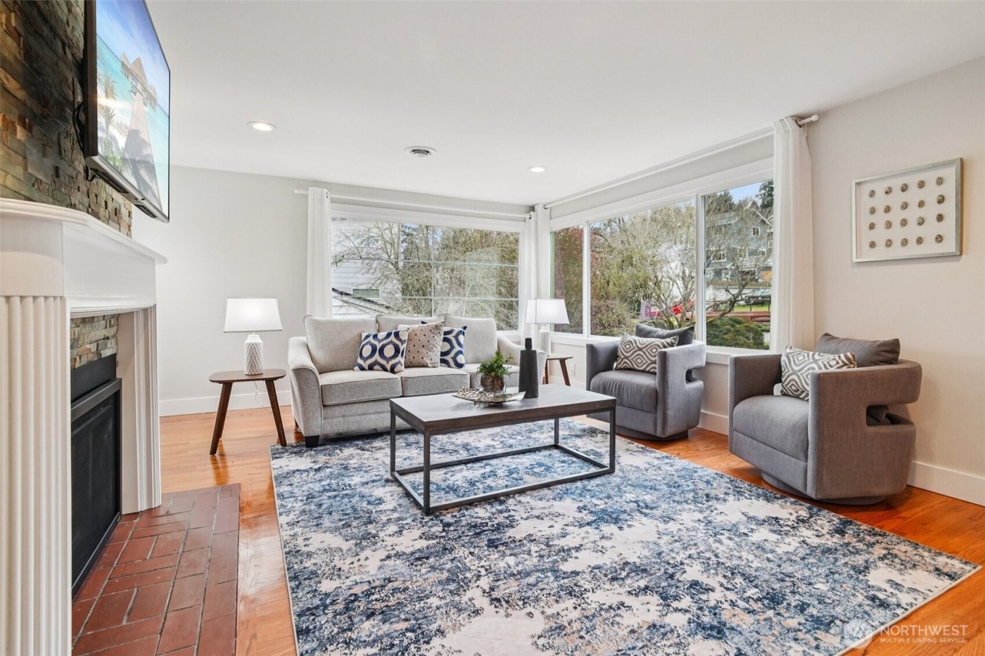 3216 24th Avenue W, Seattle, WA 98199