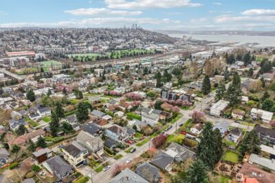 3216 24th Avenue W, Seattle, WA 98199 - Photo 29