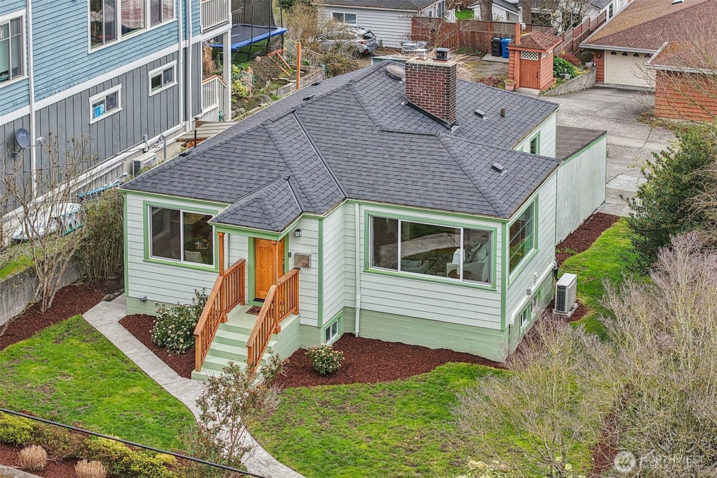 3216 24th Avenue W, Seattle, WA 98199