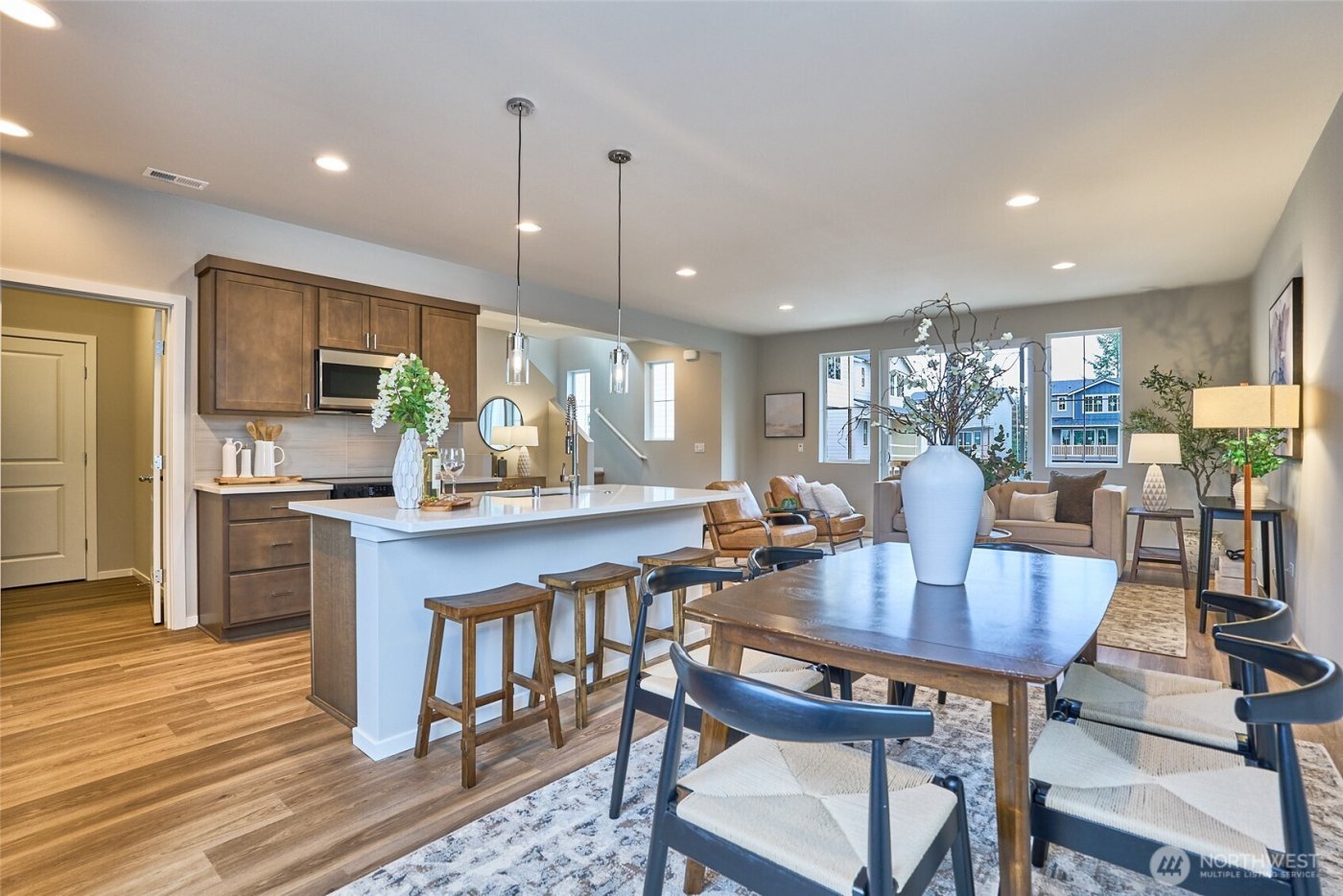 18527 SE 271st Court , Covington, WA 98042