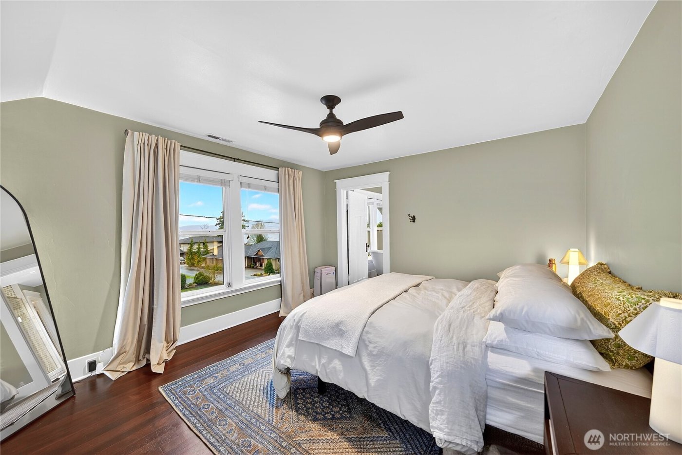 2120 12th Street , Anacortes, WA 98221