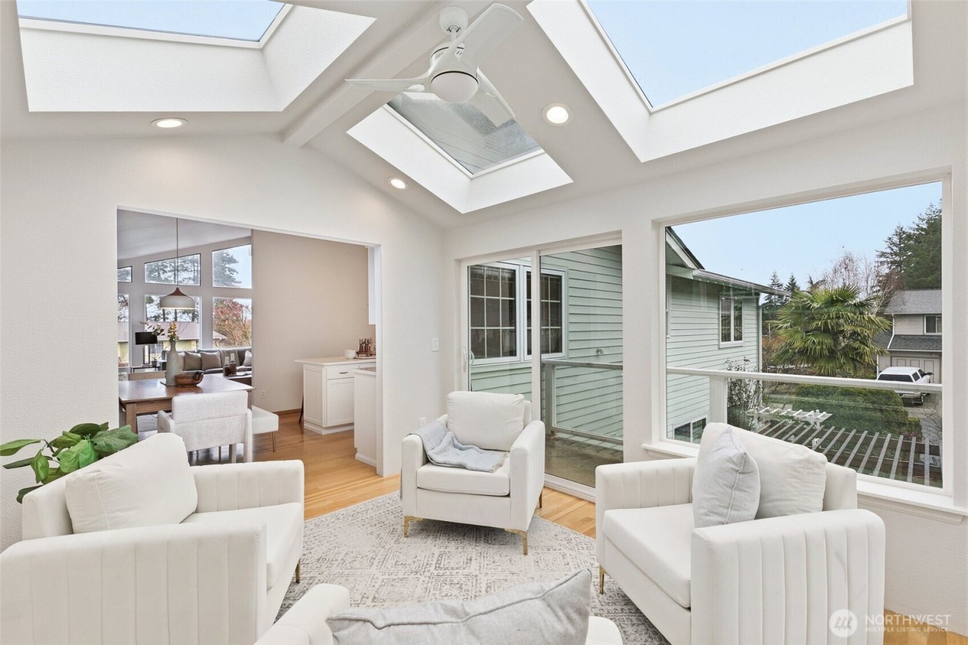 16543 NE 46th Street , Redmond, WA 98052