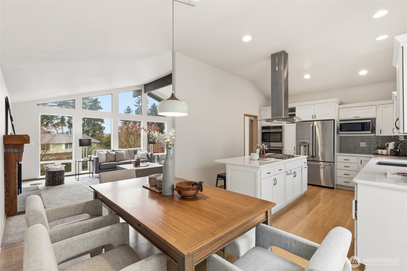 16543 NE 46th Street , Redmond, WA 98052