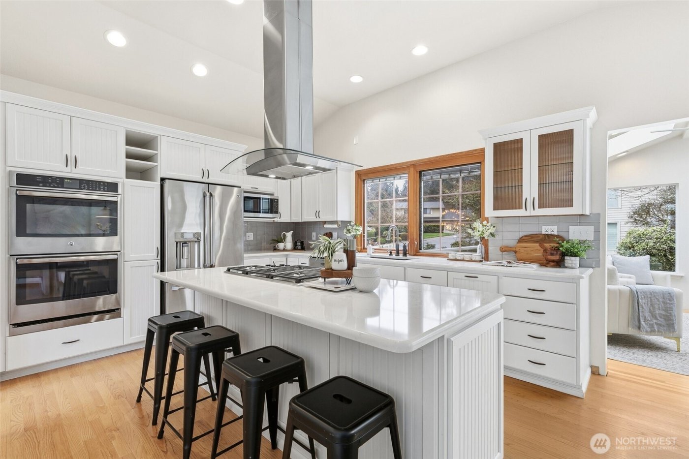 16543 NE 46th Street , Redmond, WA 98052