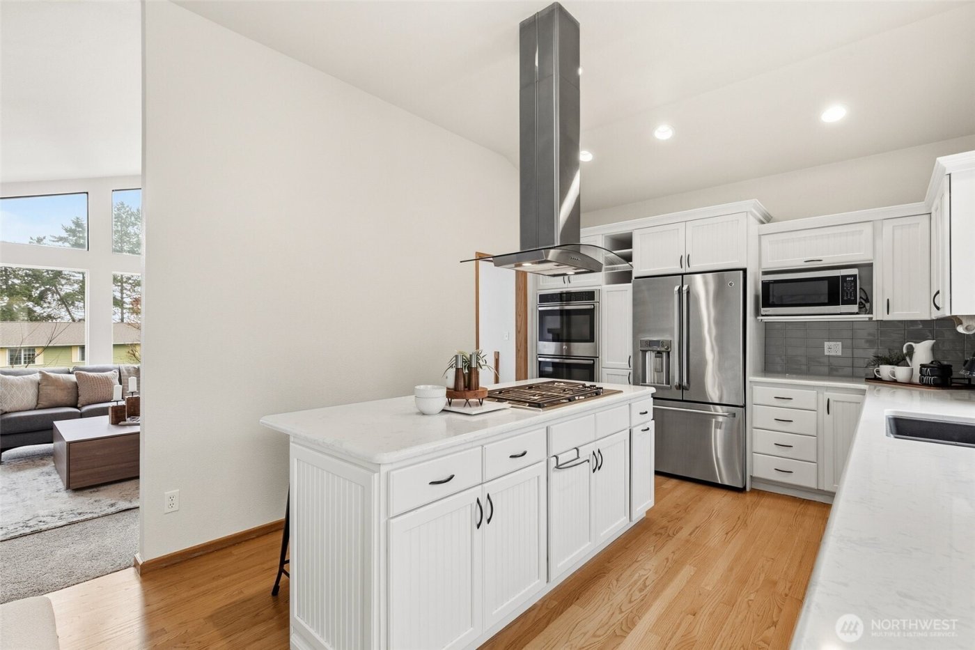 16543 NE 46th Street , Redmond, WA 98052