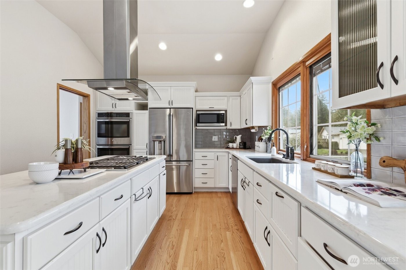 16543 NE 46th Street , Redmond, WA 98052