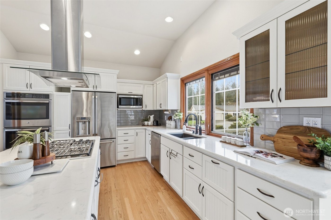 16543 NE 46th Street , Redmond, WA 98052