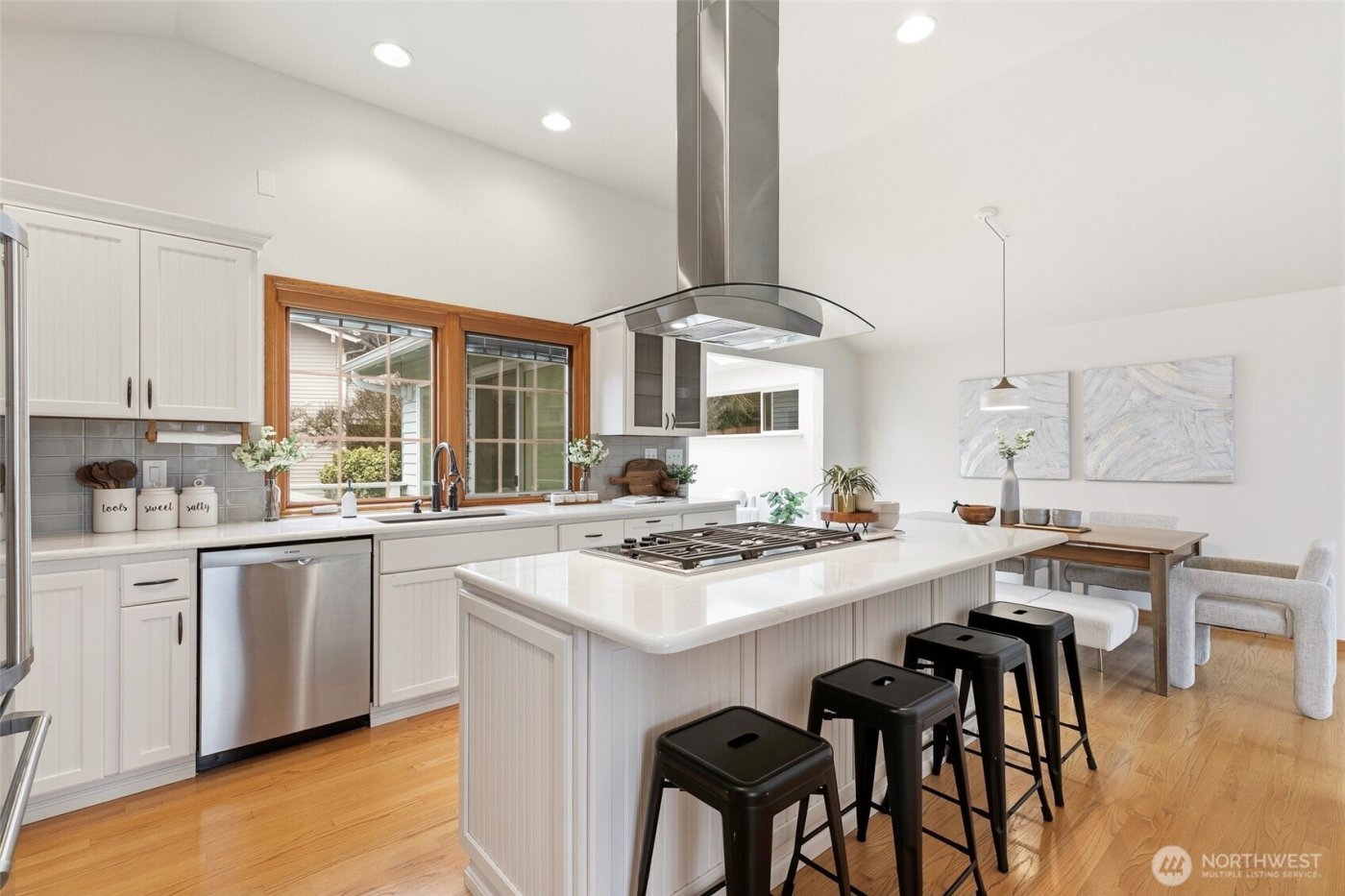 16543 NE 46th Street , Redmond, WA 98052