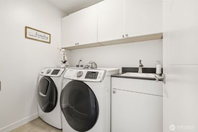 1926 Ferry Avenue SW, Seattle, WA 98116-1720 - Photo 16