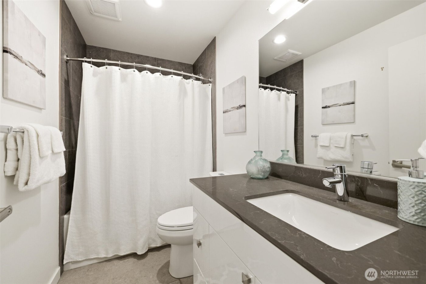 1926 Ferry Avenue SW, Seattle, WA 98116-1720