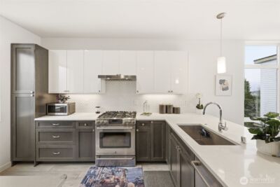 1926 Ferry Avenue SW, Seattle, WA 98116-1720 - Photo 3