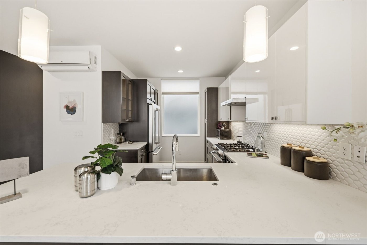 1926 Ferry Avenue SW, Seattle, WA 98116-1720