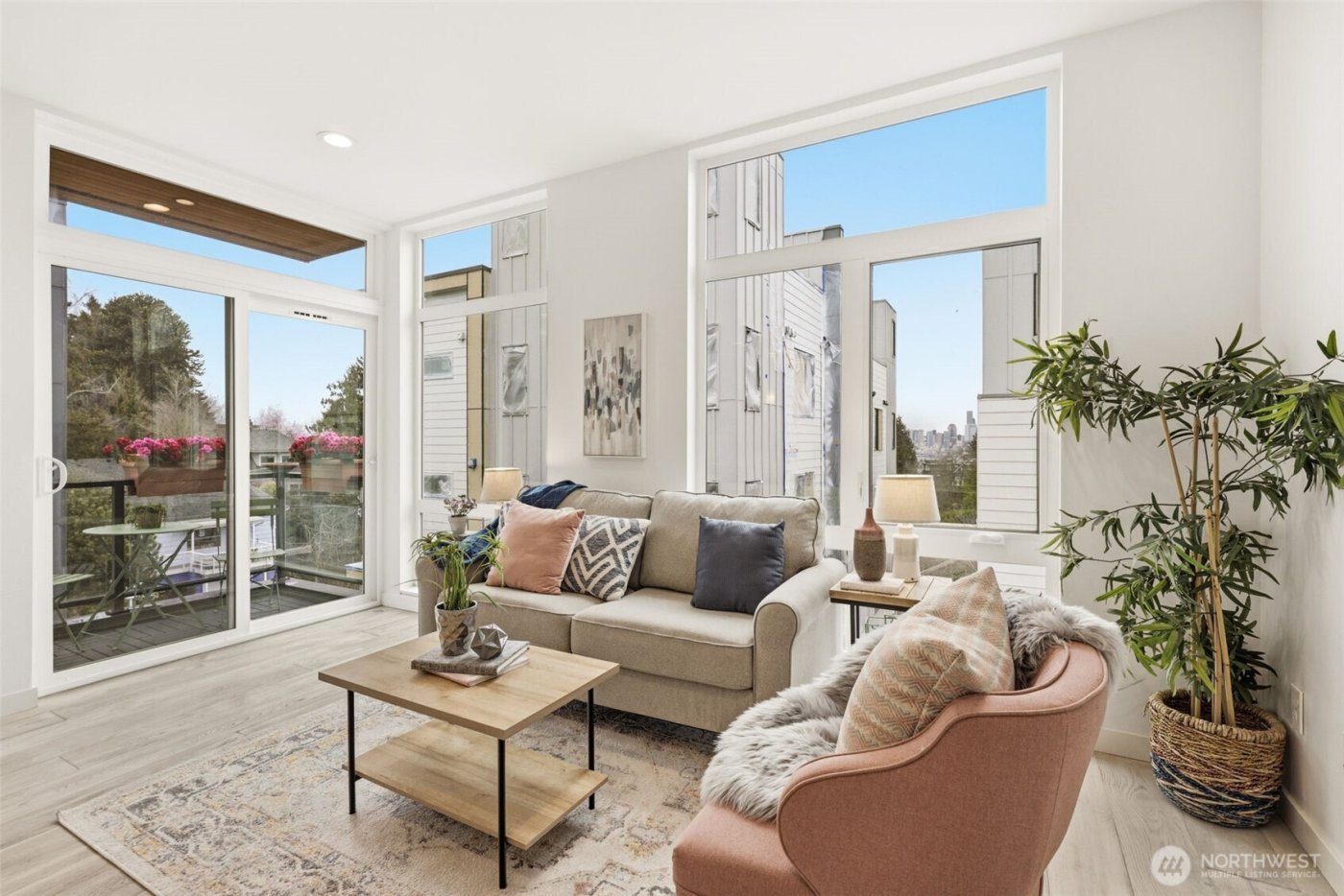 1926 Ferry Avenue SW, Seattle, WA 98116-1720