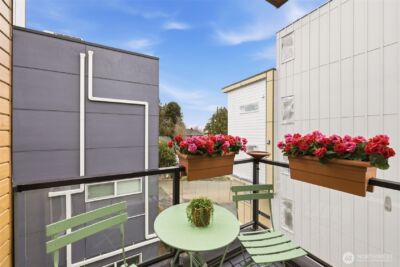 1926 Ferry Avenue SW, Seattle, WA 98116-1720 - Photo 9