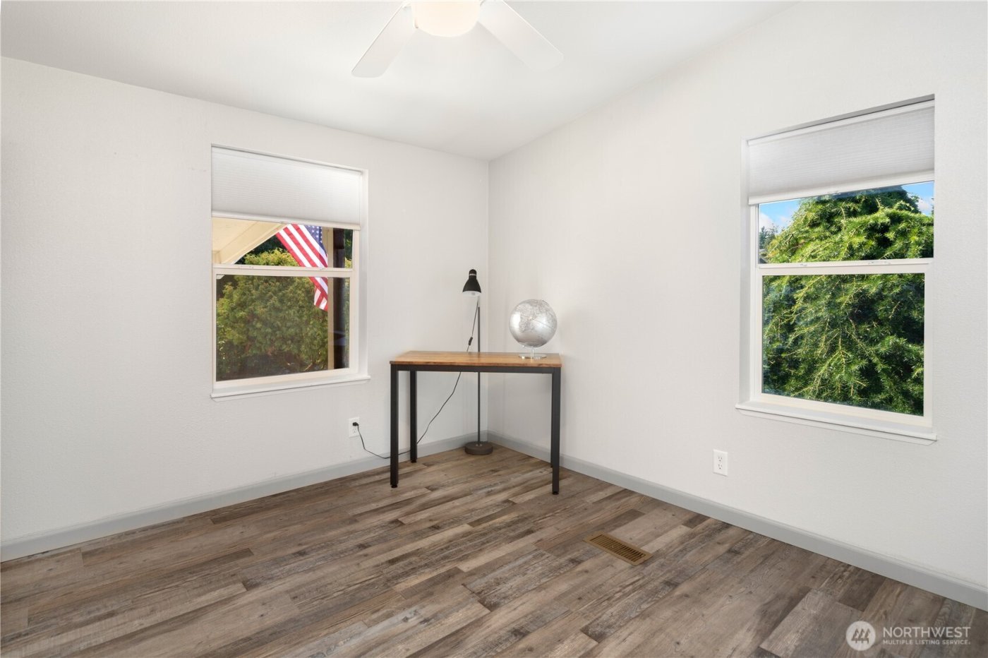 6630 NE Aquarius Lane , Bremerton, WA 98311