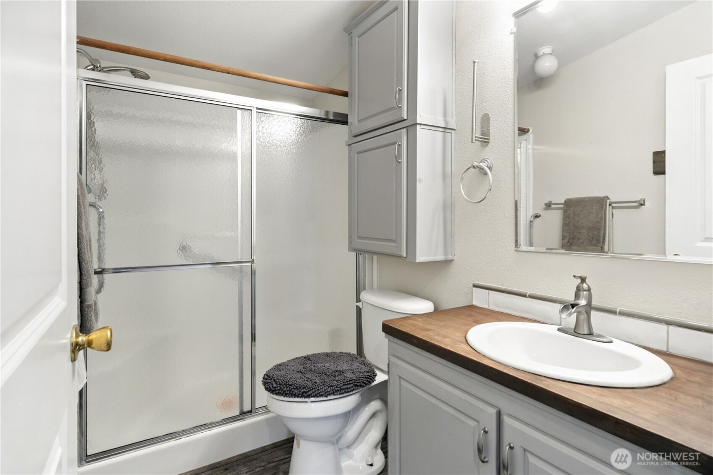 6630 NE Aquarius Lane , Bremerton, WA 98311